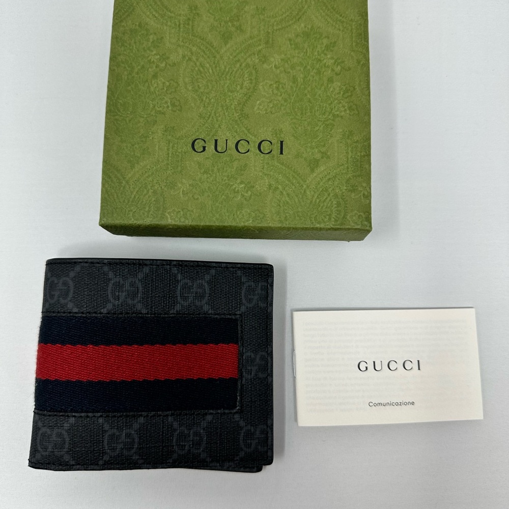 Gucci men wallet brand new